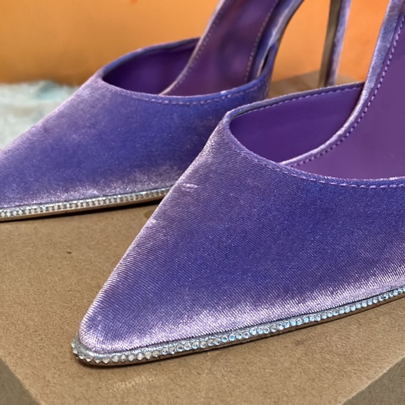 Steve Madden Emerson velvet stiletto pump with coiled rhinestone wraps sz 9 - Picture 4 of 11